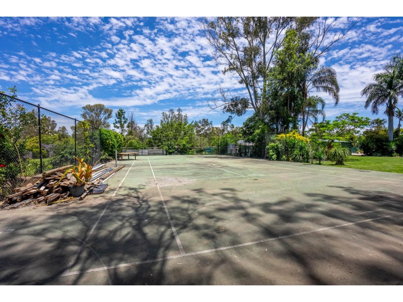 4 Sellars Street, Karana Downs QLD 4306