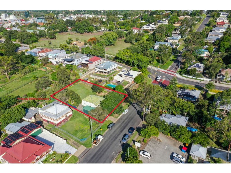 16 Clay Street, West Ipswich QLD 4305