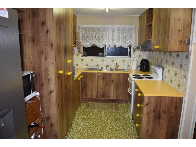 62 Grange Road, Eastern Heights QLD 4305