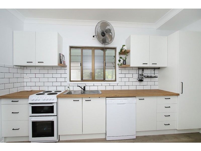 35 Videroni Street, Bundamba QLD 4304