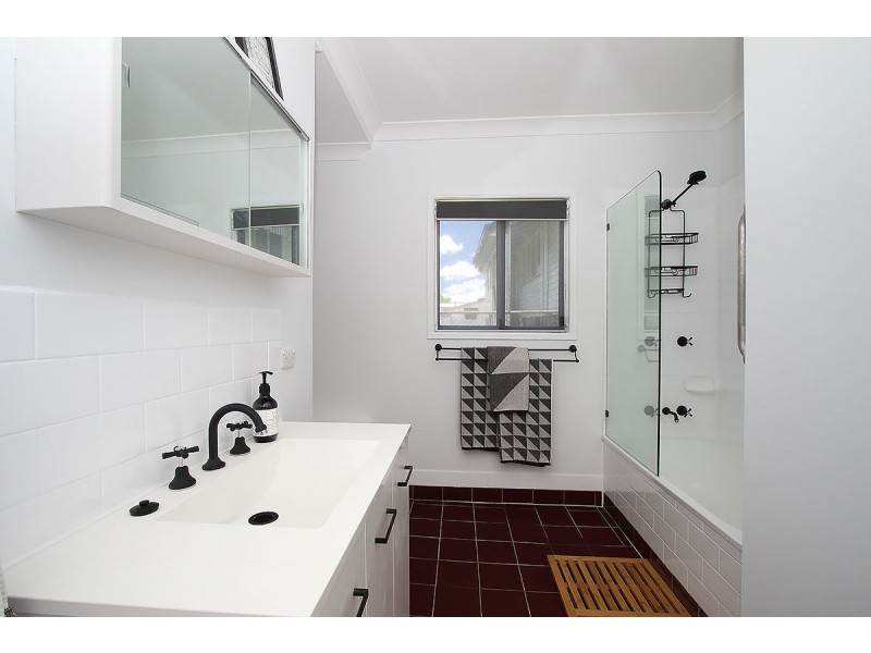 35 Videroni Street, Bundamba QLD 4304