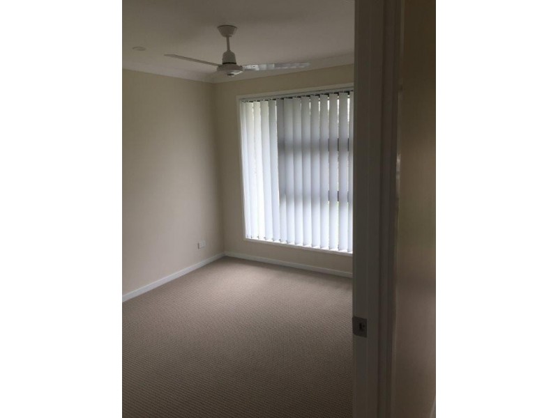 1/10 Dawson Place, Brassall QLD 4305