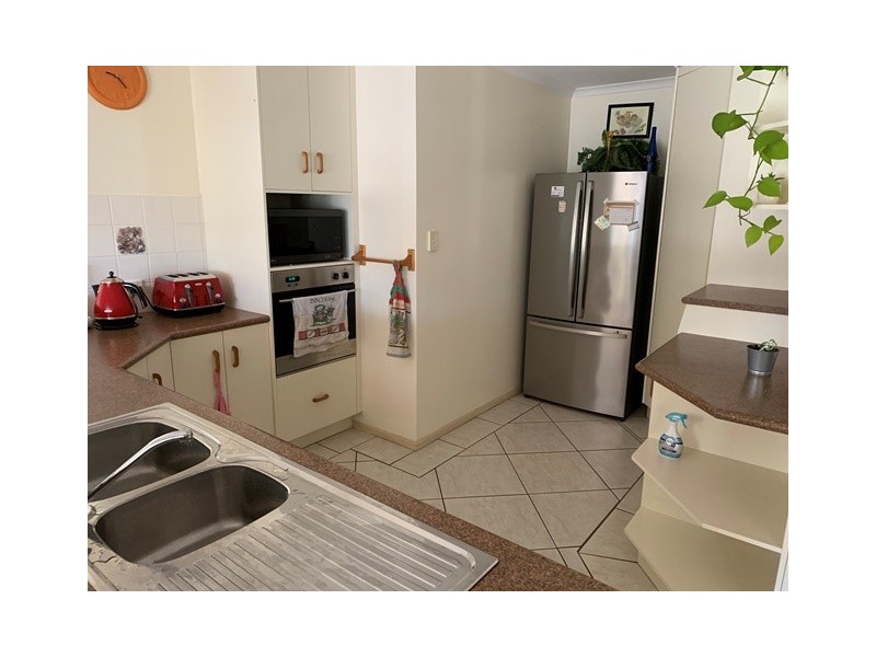 10 Lyrebird Road, Regency Downs QLD 4341