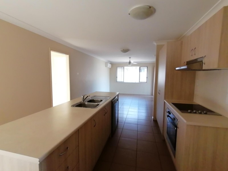 1/25 Hamersly Street, Redbank Plains QLD 4301