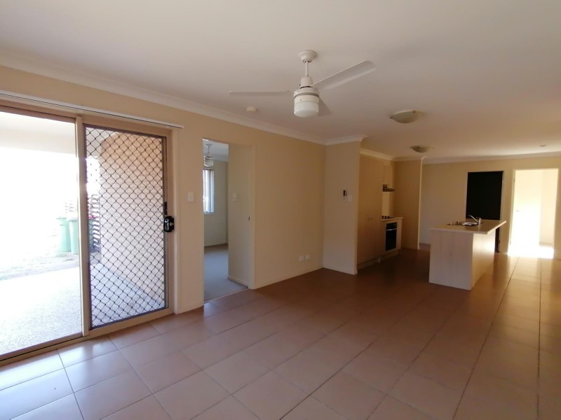 1/25 Hamersly Street, Redbank Plains QLD 4301