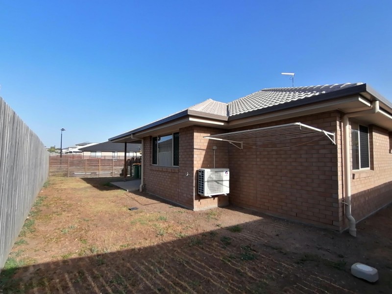 1/25 Hamersly Street, Redbank Plains QLD 4301