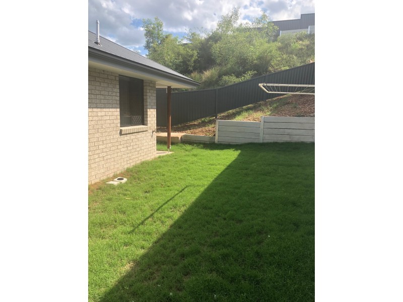 2/10 Gooloowan Circuit, Brassall QLD 4305