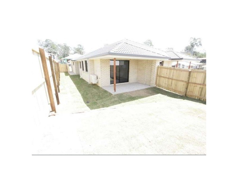 2/2 Beechwood Close, Chuwar QLD 4306