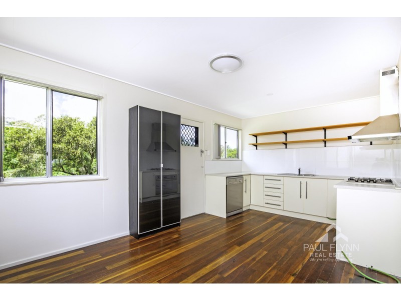 17 Knight Avenue, Silkstone QLD 4304