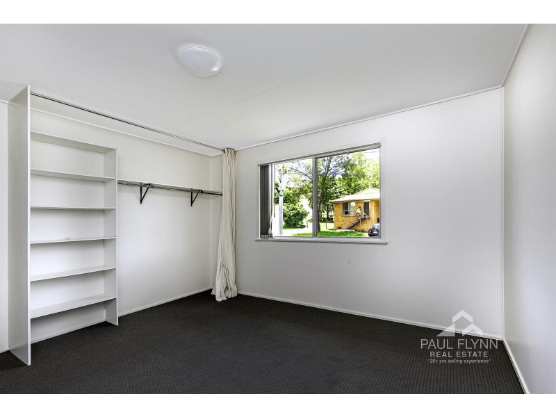 17 Knight Avenue, Silkstone QLD 4304