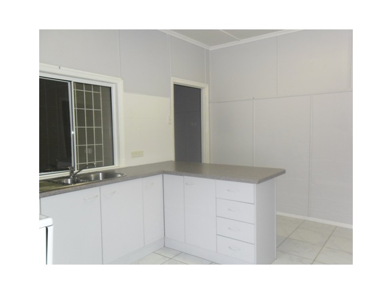 77 Gladstone Road, Coalfalls QLD 4305