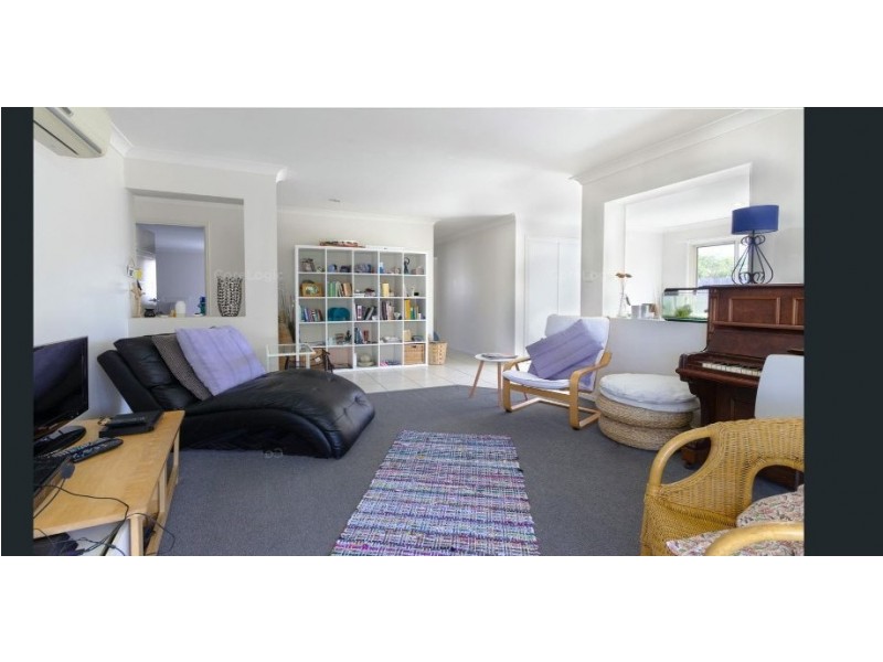 8 Lukin Court, Brassall QLD 4305