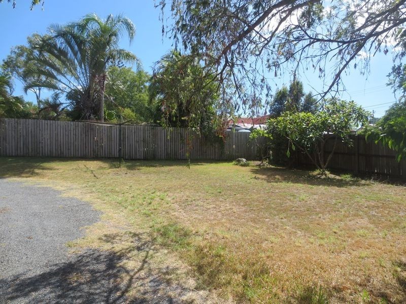 19 Moffatt Street, Ipswich QLD 4305