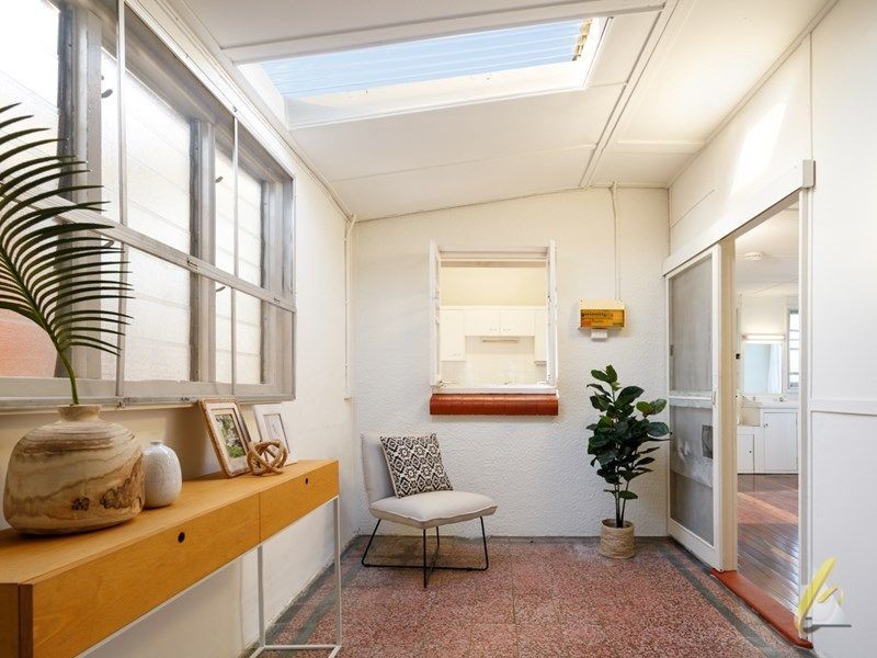 7 Bridson Avenue, East Ipswich QLD 4305