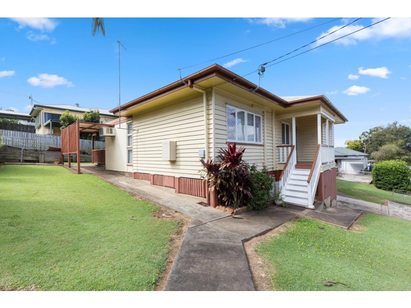 8 Raymond Street, North Ipswich QLD 4305
