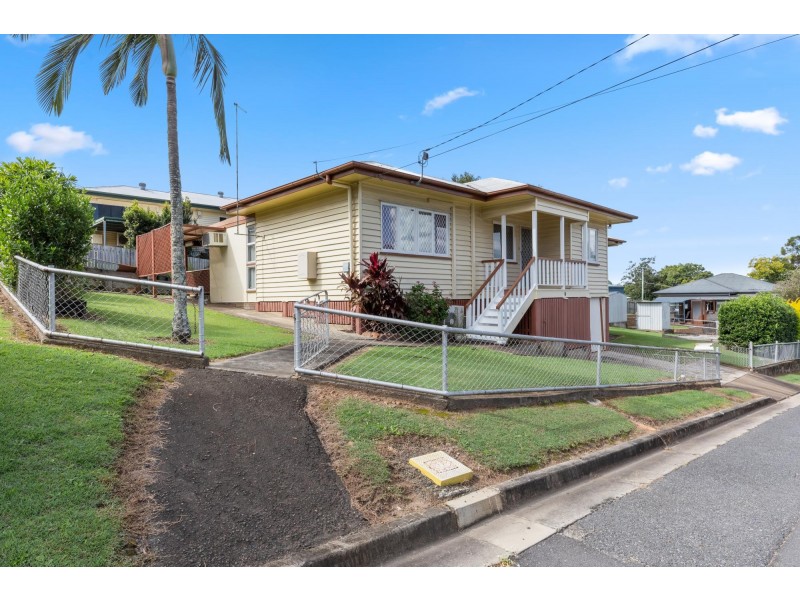 8 Raymond Street, North Ipswich QLD 4305