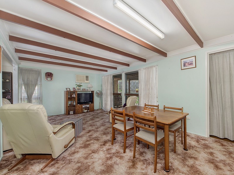 8 Raymond Street, North Ipswich QLD 4305