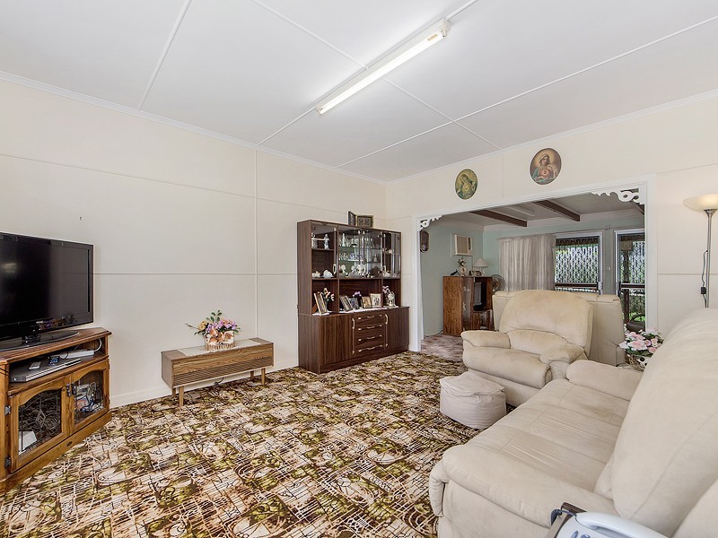 8 Raymond Street, North Ipswich QLD 4305