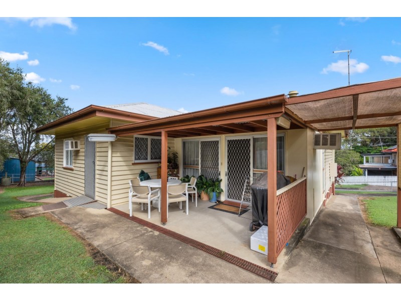 8 Raymond Street, North Ipswich QLD 4305