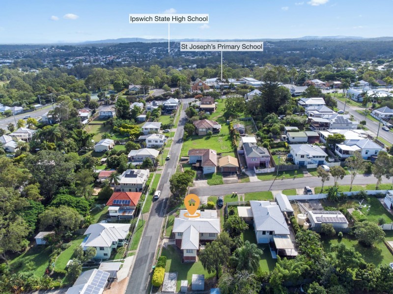 8 Raymond Street, North Ipswich QLD 4305