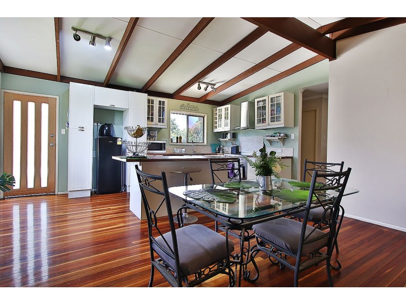 230 Whitehill Road, Raceview QLD 4305