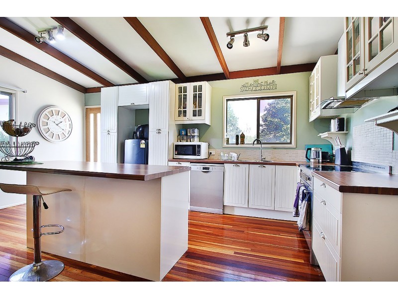 230 Whitehill Road, Raceview QLD 4305