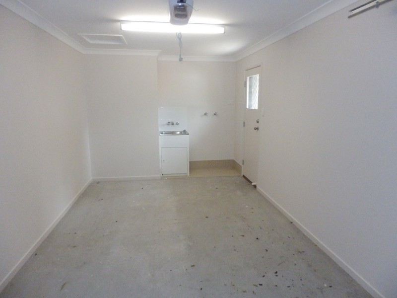 2/30 Willow Road, Redbank Plains QLD 4301