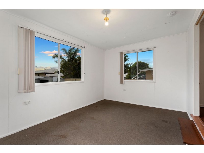 30 Edwards Street, Eastern Heights QLD 4305