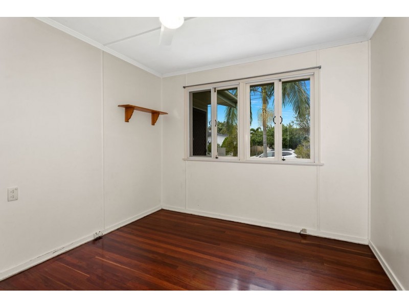 30 Edwards Street, Eastern Heights QLD 4305