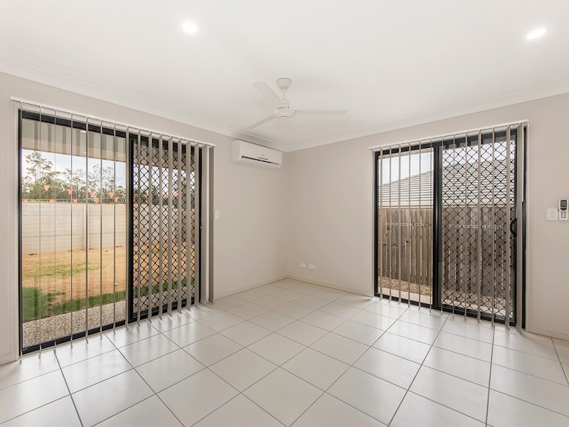 2/4 Matthias Way, Leichhardt QLD 4305