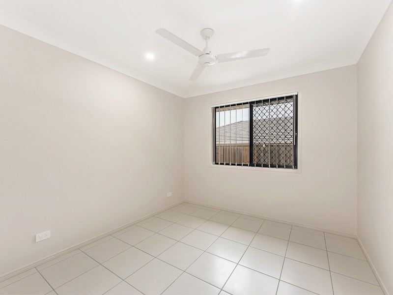 2/4 Matthias Way, Leichhardt QLD 4305