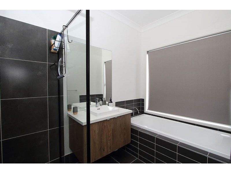 22 Shadywood Drive, Fernvale QLD 4306