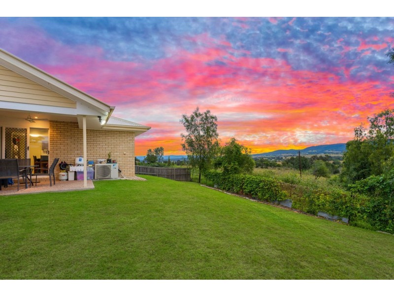 18 Birru Place, Rosewood QLD 4340