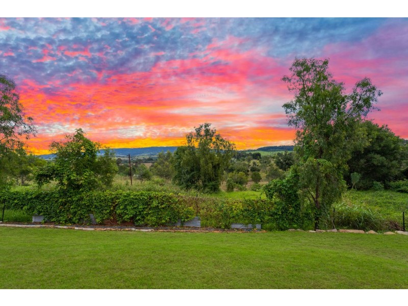 18 Birru Place, Rosewood QLD 4340