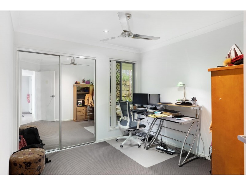 9 Livinus Place, Augustine Heights QLD 4300