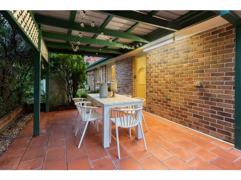 8a Turner Street, Eastern Heights QLD 4305