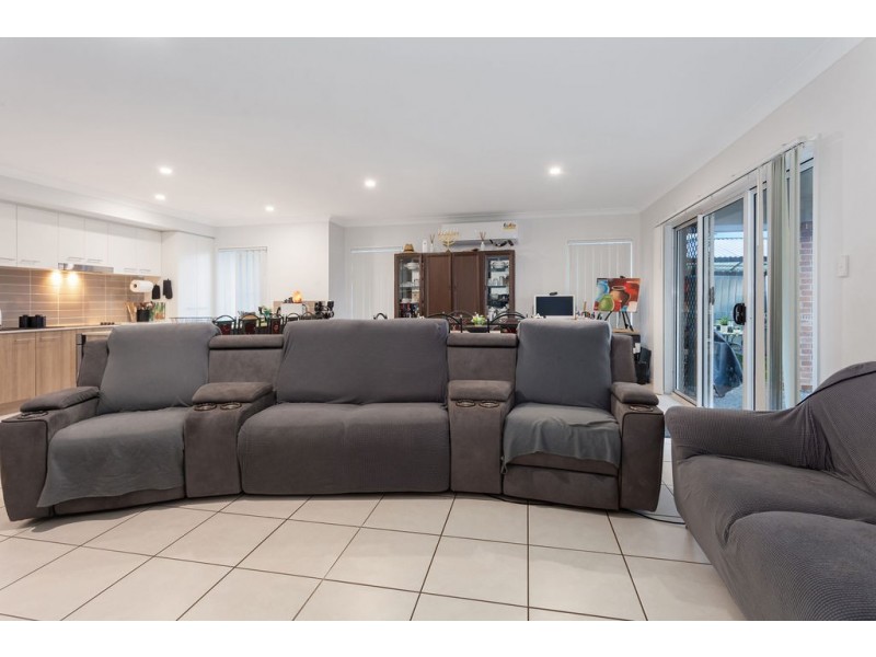 2 Dawson Place, Brassall QLD 4305