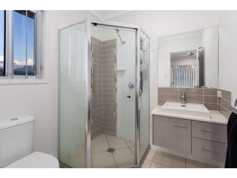 2 Dawson Place, Brassall QLD 4305