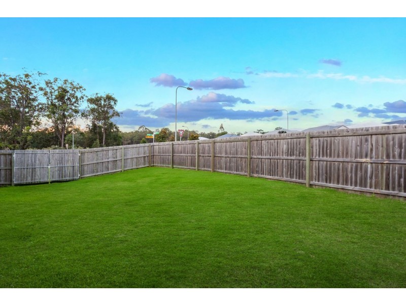 2 Dawson Place, Brassall QLD 4305