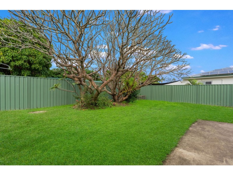 36a Dwyer Street, Silkstone QLD 4304