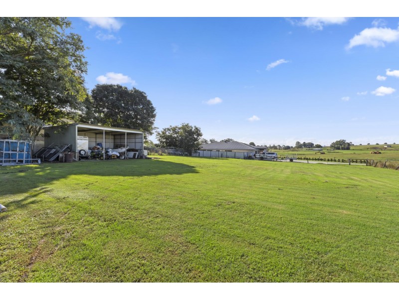 24 Queen Street, Harrisville QLD 4307