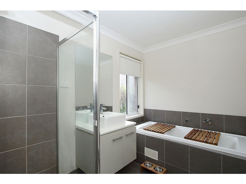 42 Goldenwood Crescent, Fernvale QLD 4306