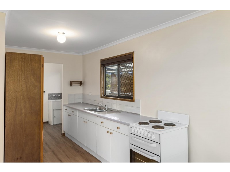 25 Sutton Street, Churchill QLD 4305