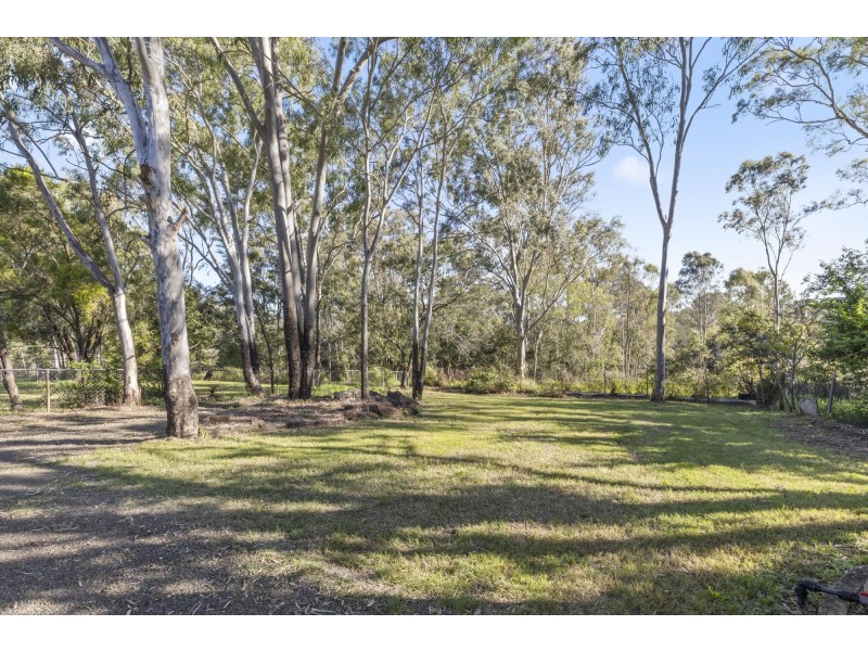 25 Sutton Street, Churchill QLD 4305
