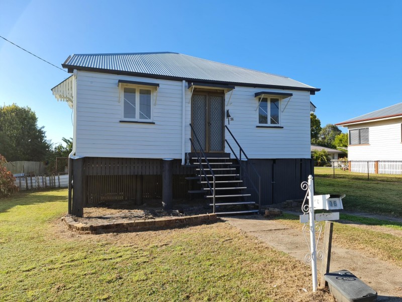 96 South Station Road, Silkstone QLD 4304