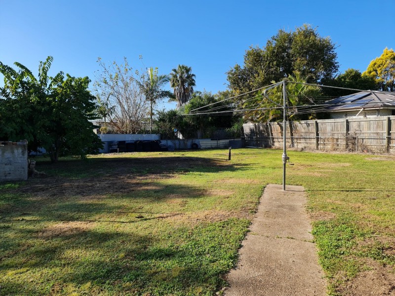 96 South Station Road, Silkstone QLD 4304