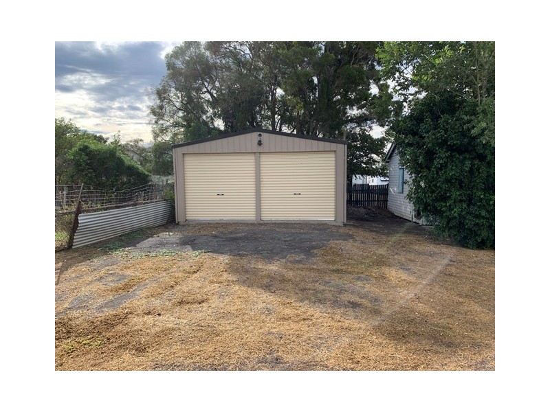 17 William Street, Rosewood QLD 4340