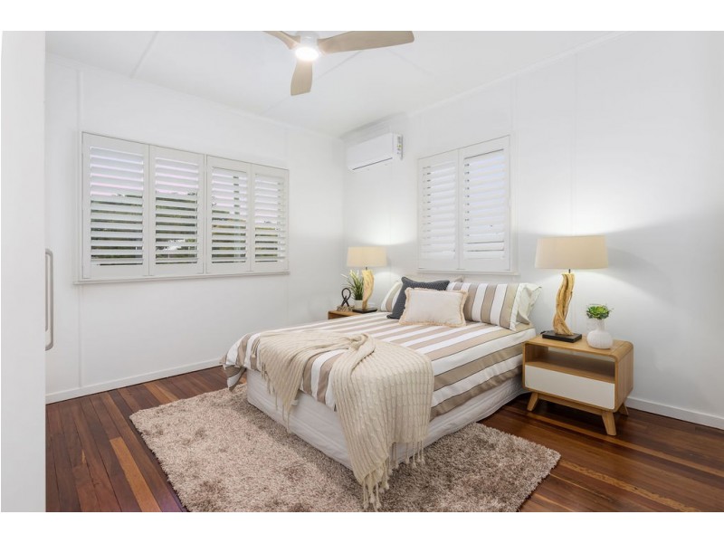 21 Lauriston Street, Eastern Heights QLD 4305