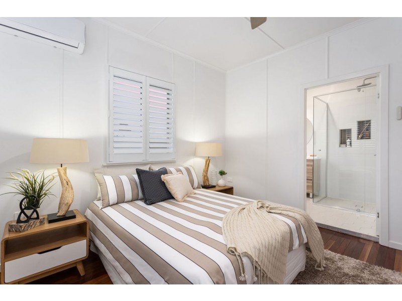 21 Lauriston Street, Eastern Heights QLD 4305