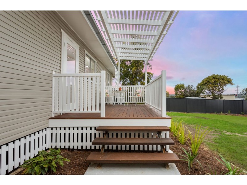 21 Lauriston Street, Eastern Heights QLD 4305